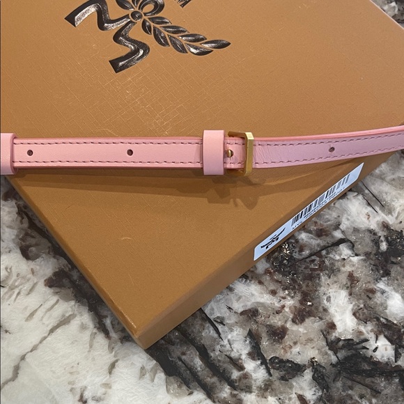 MCM Light Pink Clutch with Logo Pattern - Picture 7 of 7